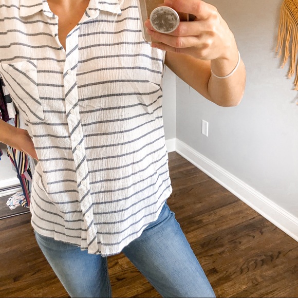 Merona Striped Cap Sleeve Shirt Top White/Gray S - Picture 9 of 11